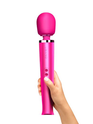 Le Wand Rechargeable Vibrating Massager in Magenta